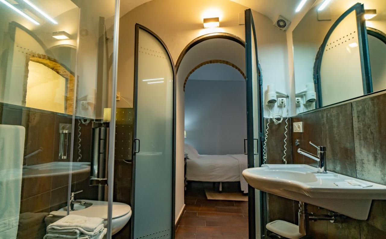 Hotel Alfonso IX (Adults Only) Caces Eksteriør billede