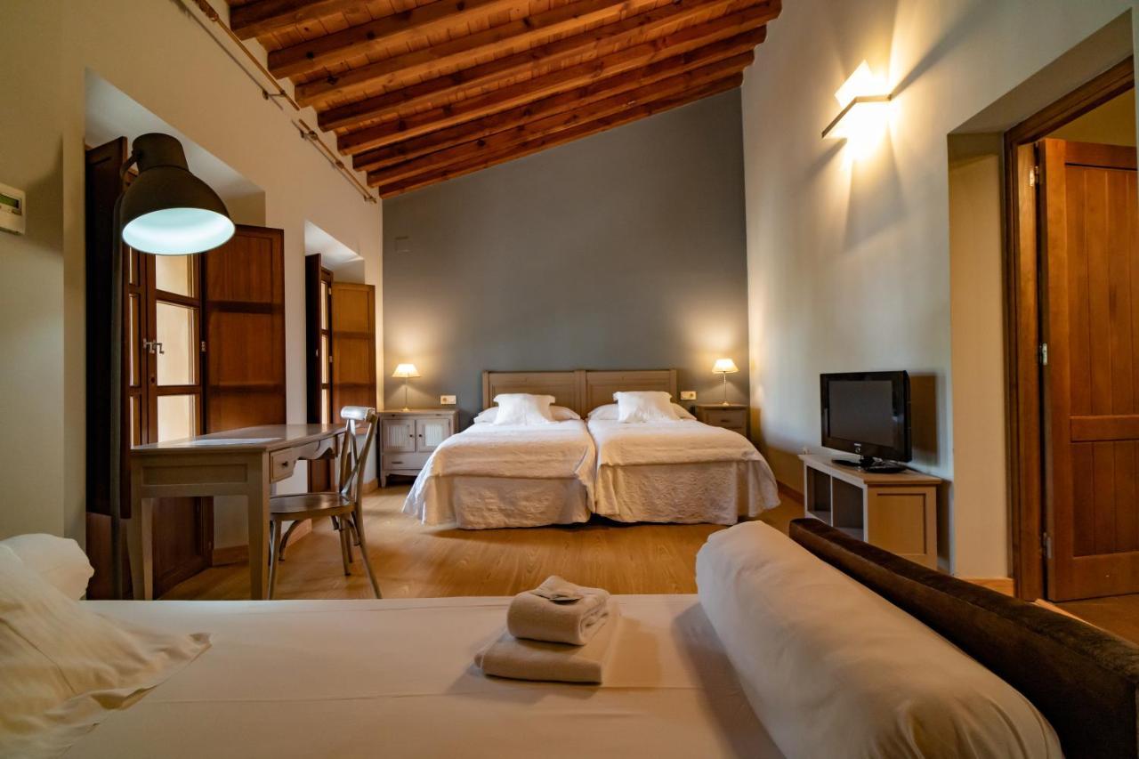 Hotel Alfonso IX (Adults Only) Caces Eksteriør billede